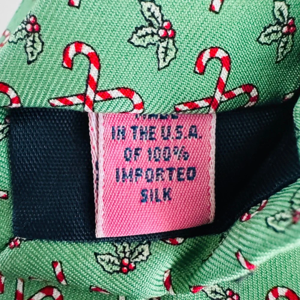 Vineyard Vines Candy Cane Holly Necktie Mens One Size Green Silk Holiday Festive